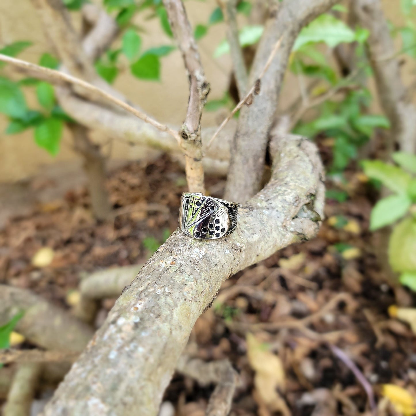 Royal Flush Ring