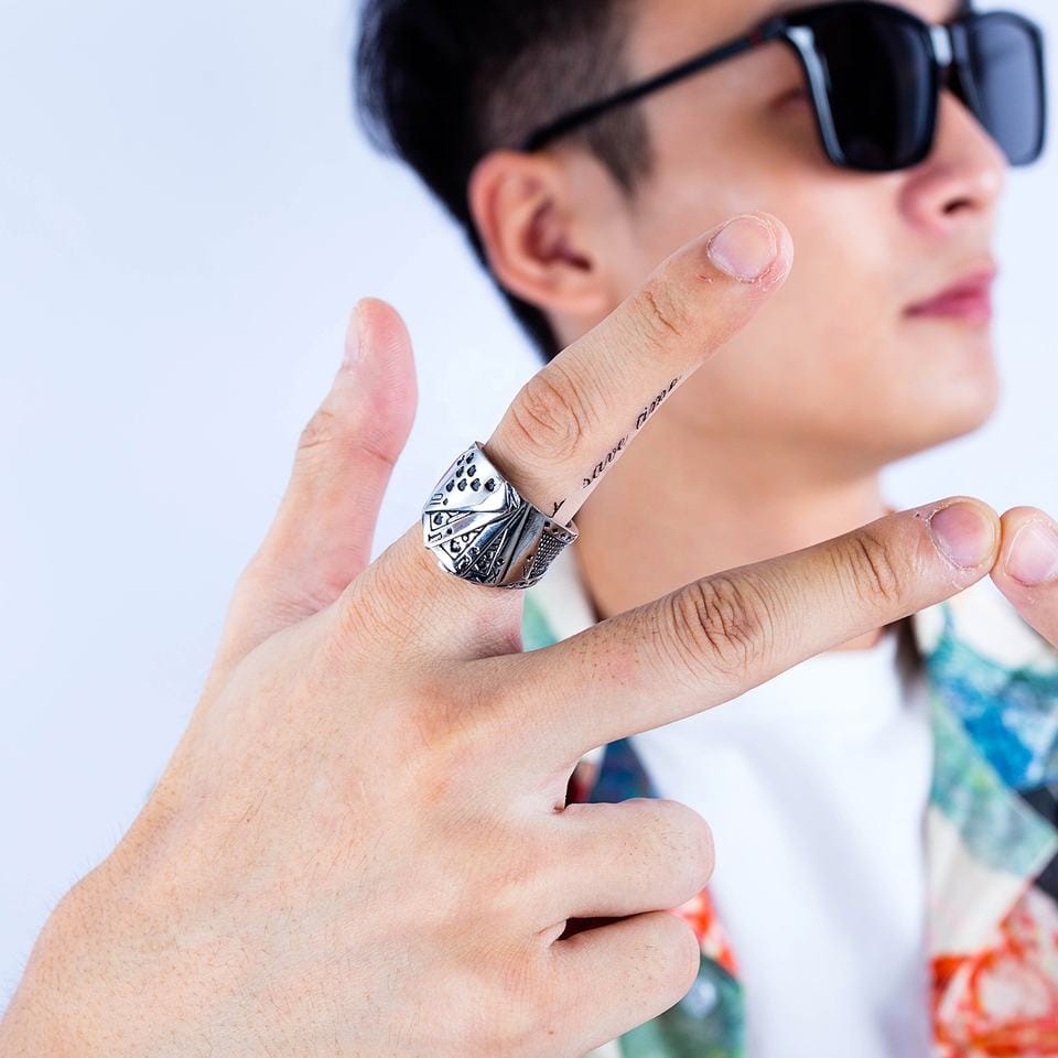 Royal Flush Ring